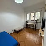 Apartment 3 Bedrooms Close Airport