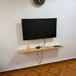 3 Bedrooms Close Airport Apartment *