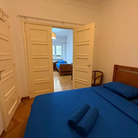 דירה 3 Bedrooms Close Airport