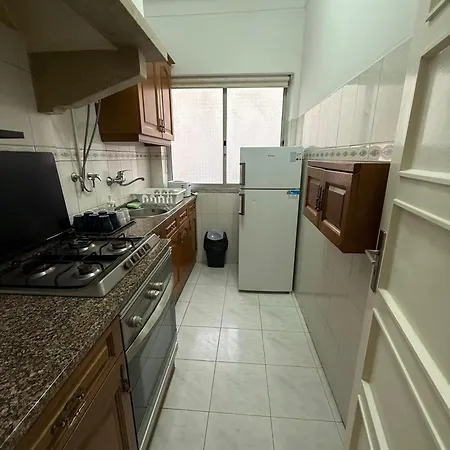 דירה 3 Bedrooms Close Airport