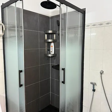 דירה 3 Bedrooms Close Airport ליסבון